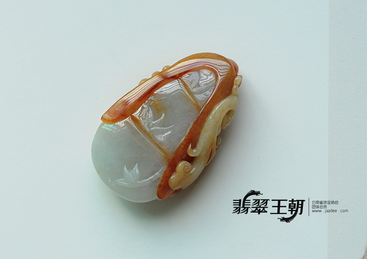 糯冰种黄翡缅甸翡翠玉兰花挂件