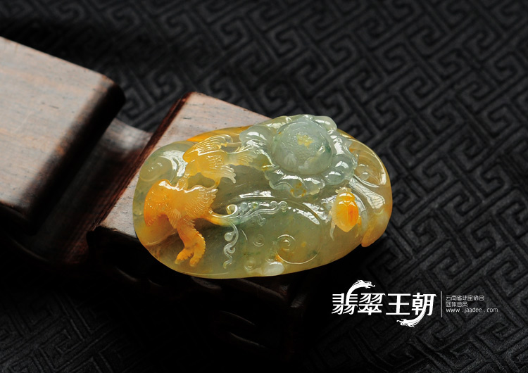 冰种黄翡飘花缅甸翡翠富贵双喜挂件