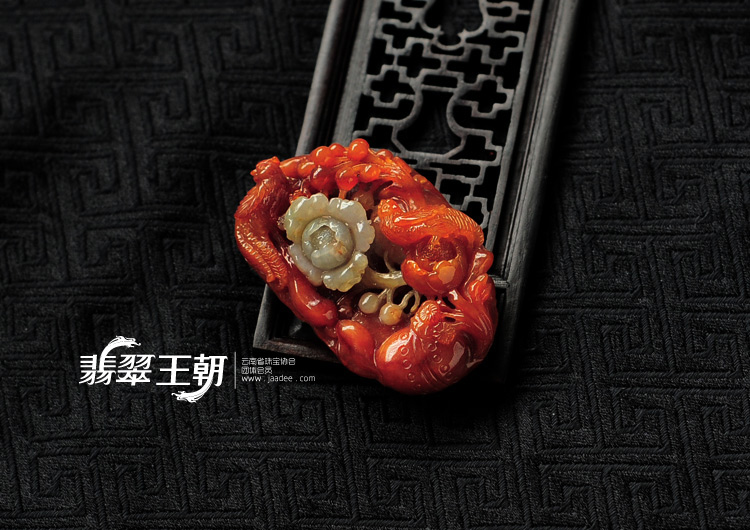 糯冰种红翡缅甸翡翠富贵双喜挂件