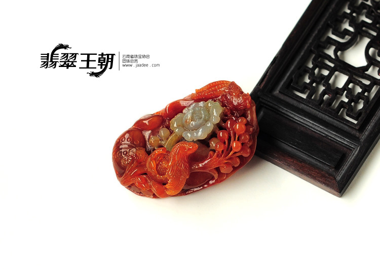 糯冰种红翡缅甸翡翠富贵双喜挂件