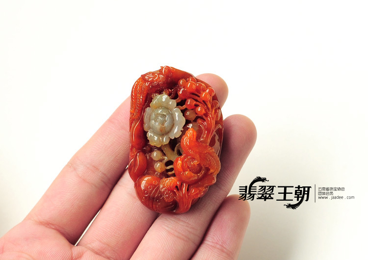 糯冰种红翡缅甸翡翠富贵双喜挂件