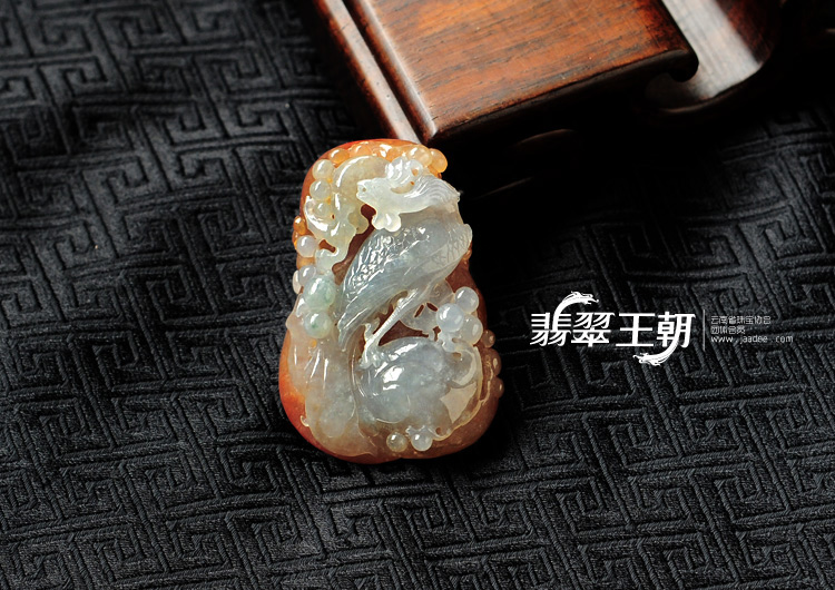 冰种红翡缅甸翡翠锦上添花挂件