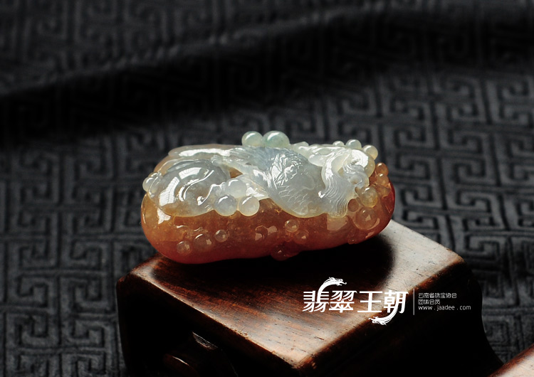 冰种红翡缅甸翡翠锦上添花挂件