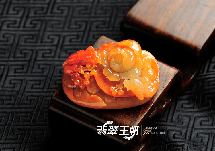 糯冰种红黄翡缅甸翡翠富贵双喜挂件