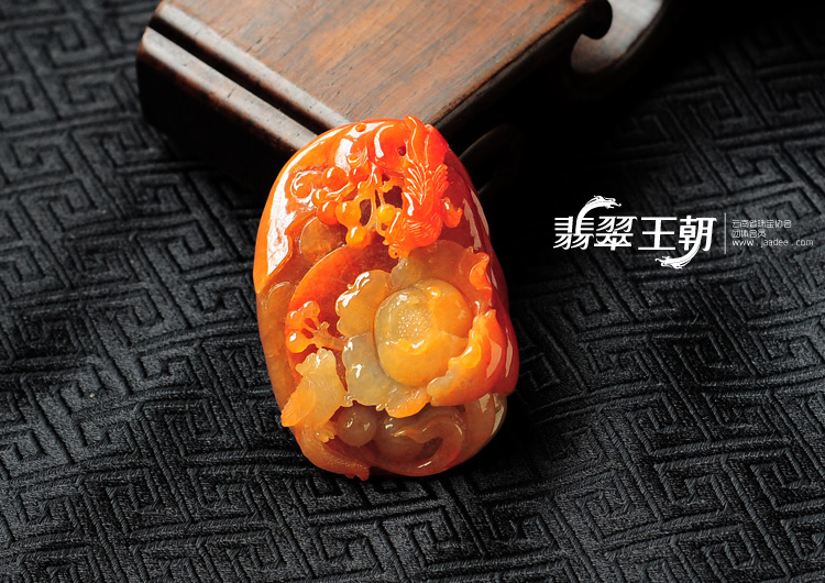 糯冰种红黄翡缅甸翡翠富贵双喜挂件