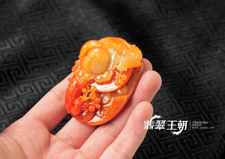 糯冰种红黄翡缅甸翡翠富贵双喜挂件