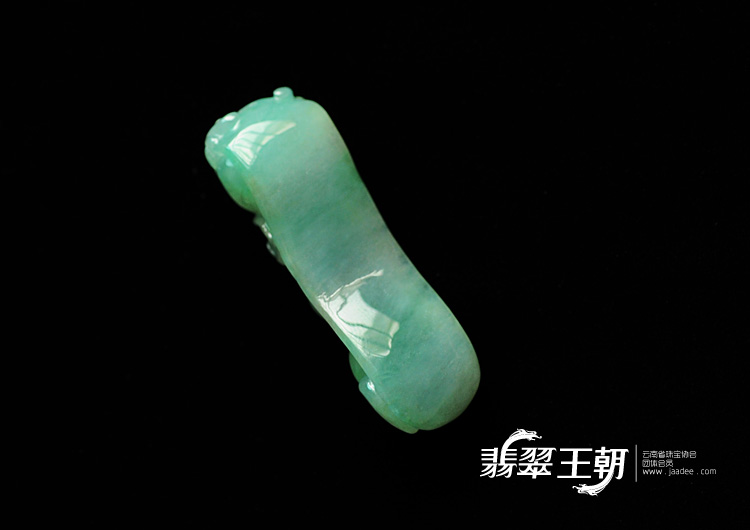 冰种晴水缅甸翡翠龙钩挂件