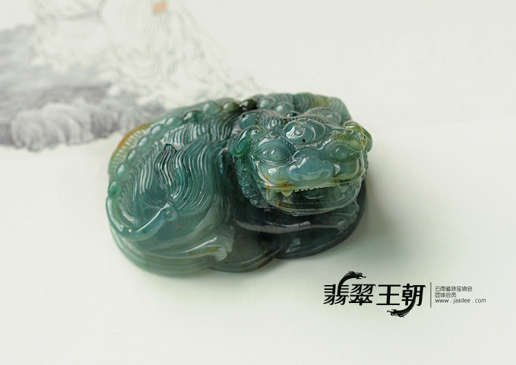 糯冰种飘花黄翡缅甸翡翠貔貅挂件