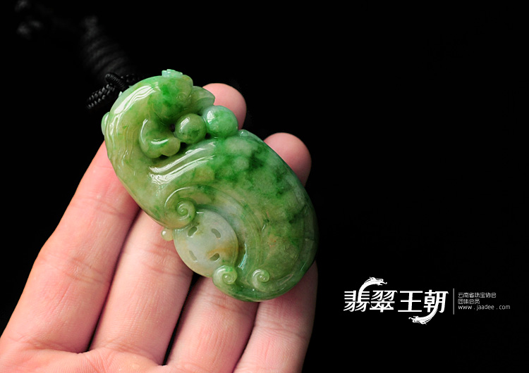 糯冰种黄加绿缅甸翡翠凤凰挂件