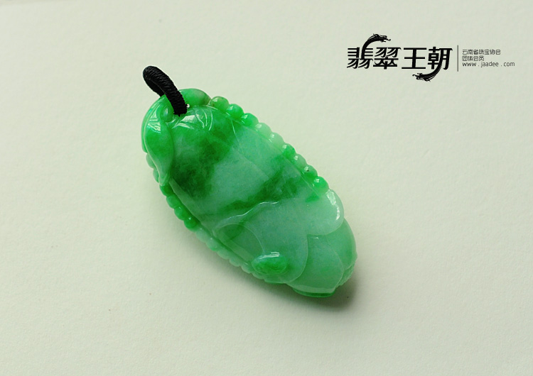 糯冰种翠色缅甸翡翠富甲天下挂件