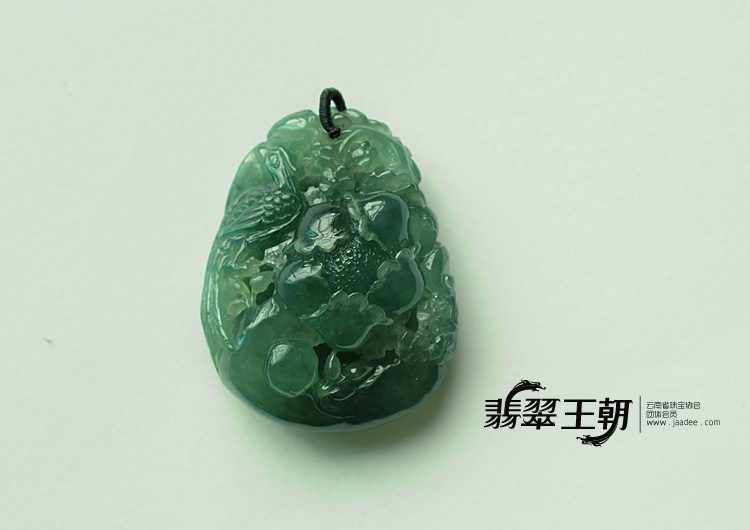 冰种油青缅甸翡翠花开富贵挂件
