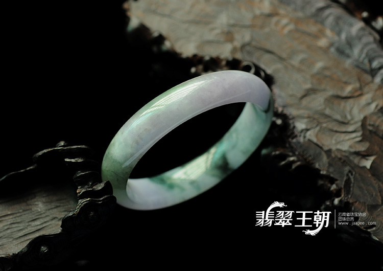 糯冰种紫罗兰飘花缅甸翡翠手镯(58.3)