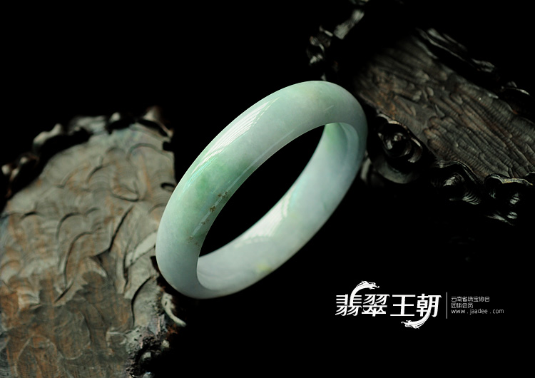 糯冰种淡紫罗兰青色缅甸翡翠手镯(56.7)