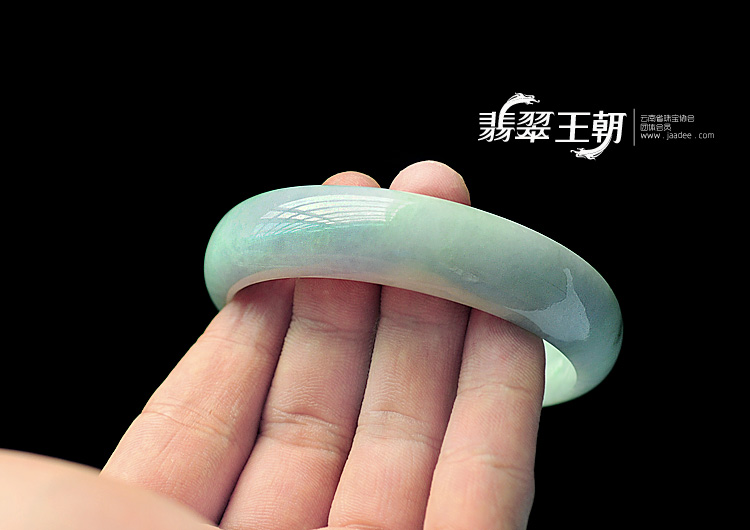 细糯种淡紫罗兰青色缅甸翡翠手镯(56.4)