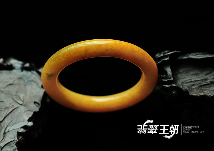 细糯种黄翡缅甸翡翠手镯(53.1)