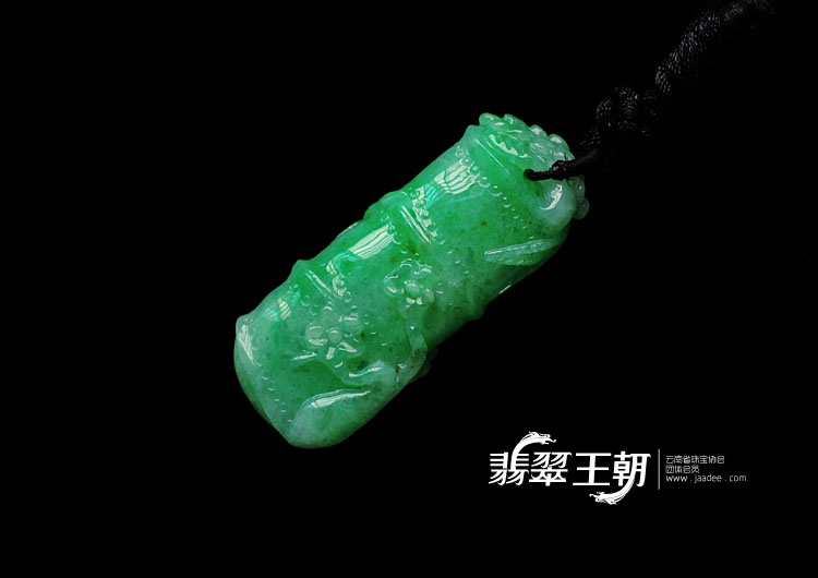 糯冰种满绿翠色缅甸翡翠节节高挂件