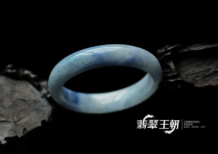 糯冰种紫罗兰缅甸翡翠手镯(57.9)