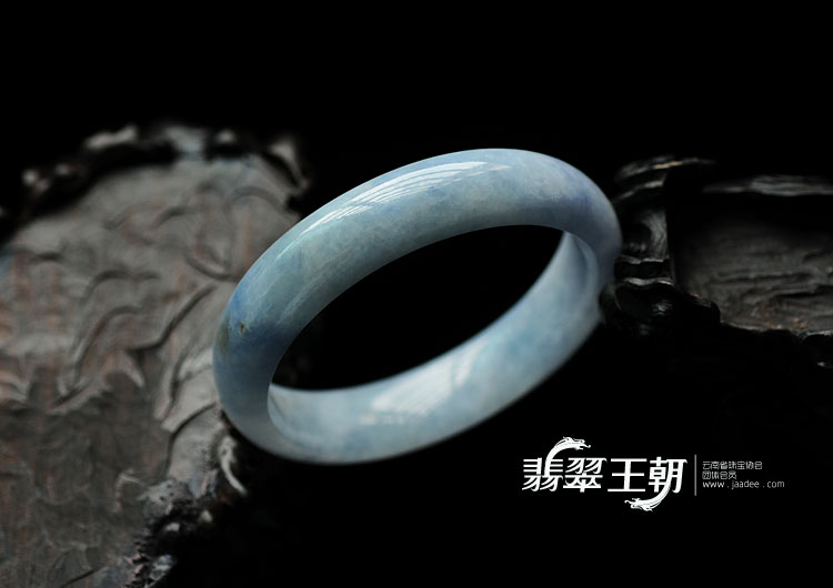 糯冰种紫罗兰缅甸翡翠手镯(57.9)