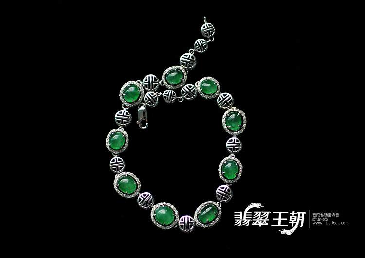 冰种淡绿缅甸翡翠手链