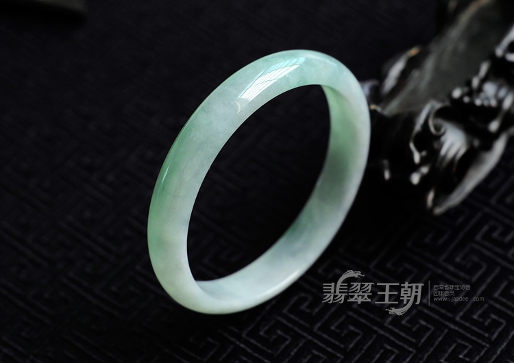 糯冰种青色缅甸翡翠手镯(60)
