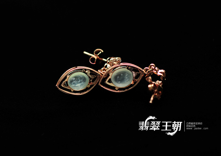 冰玻种缅甸翡翠镶玫瑰金耳坠(真钻)