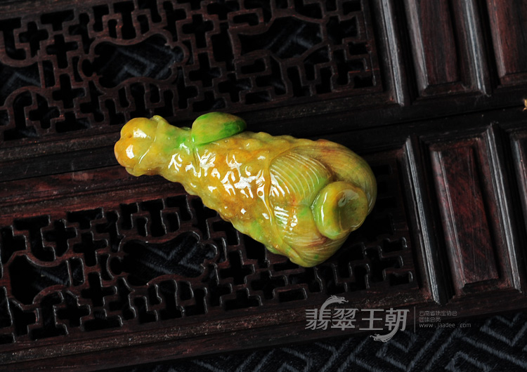 糯冰种黄加绿缅甸翡翠“珍馐美味”挂件