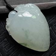 糯冰种飘花缅甸翡翠灵猴献寿挂件
