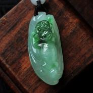糯冰种绿晴缅甸翡翠飞猴挂件