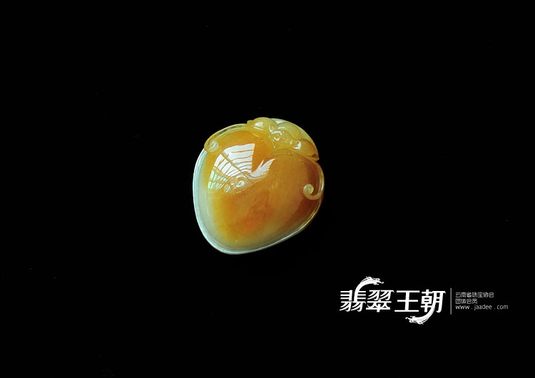糯冰种黄翡缅甸翡翠“福在心中”挂件