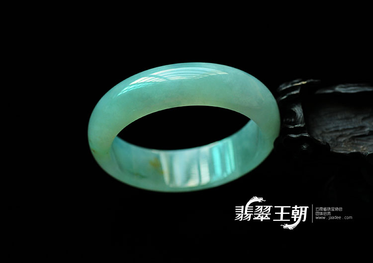 冰种晴水缅甸翡翠宽条手镯(58.6mm)