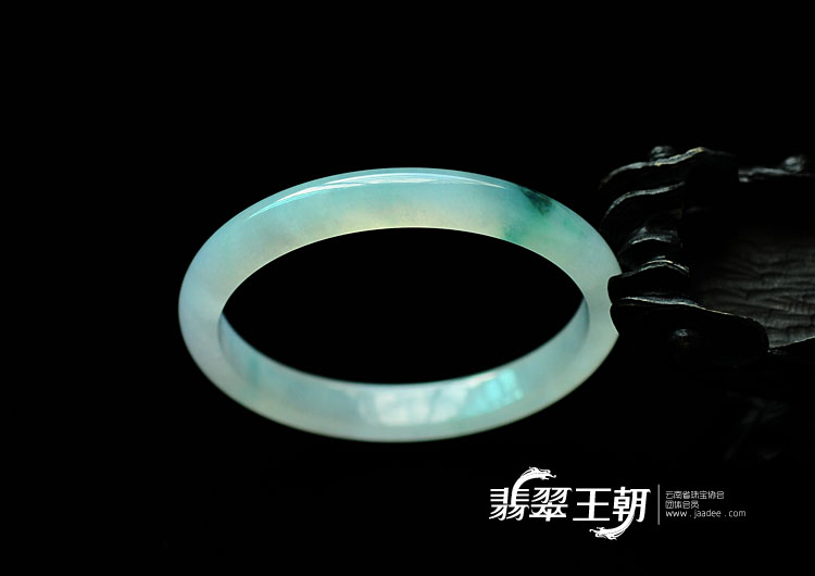 冰种飘花缅甸翡翠手镯(56.6mm)