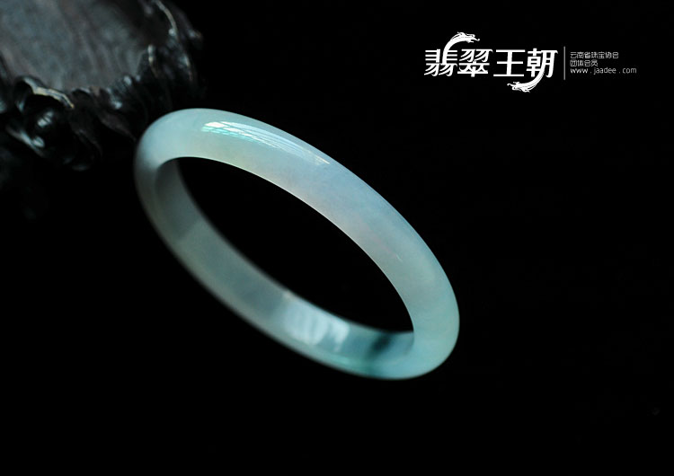 冰种飘花缅甸翡翠手镯(56.6mm)