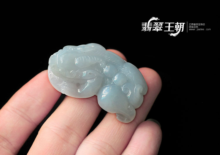 糯冰种紫罗兰缅甸翡翠貔貅挂件
