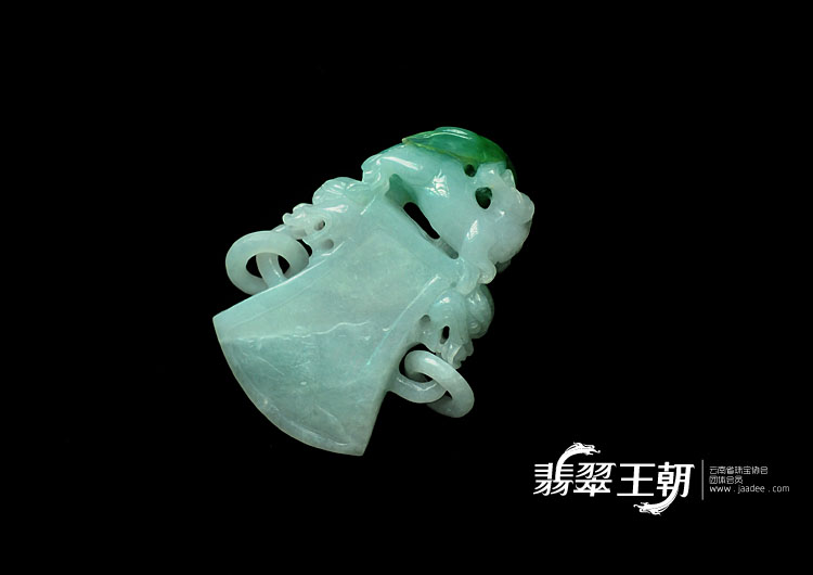 糯冰种飘花缅甸翡翠石斧挂件