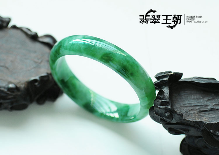糯冰种飘花缅甸翡翠手镯(54.3)