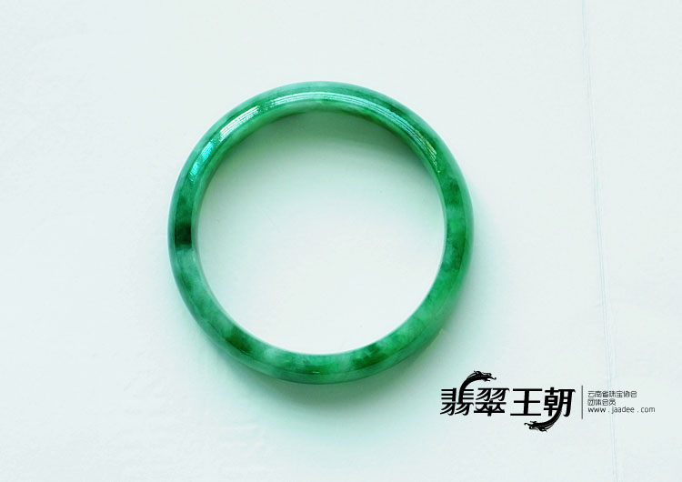 糯冰种飘花缅甸翡翠手镯(54.3)