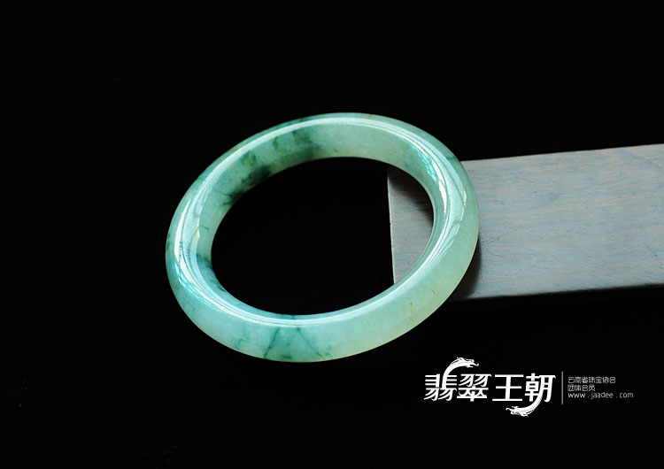 冰种飘花缅甸翡翠手镯(54.6)