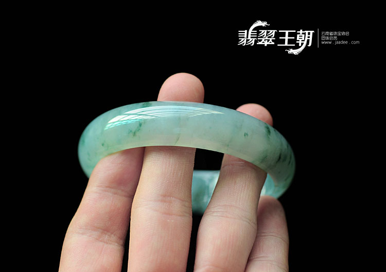 冰种飘花缅甸翡翠手镯(55.9)