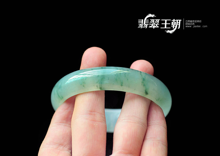 冰种飘花缅甸翡翠手镯(55)