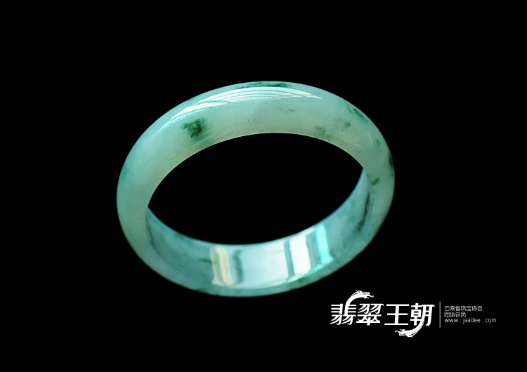 冰种飘花缅甸翡翠手镯(55.7)