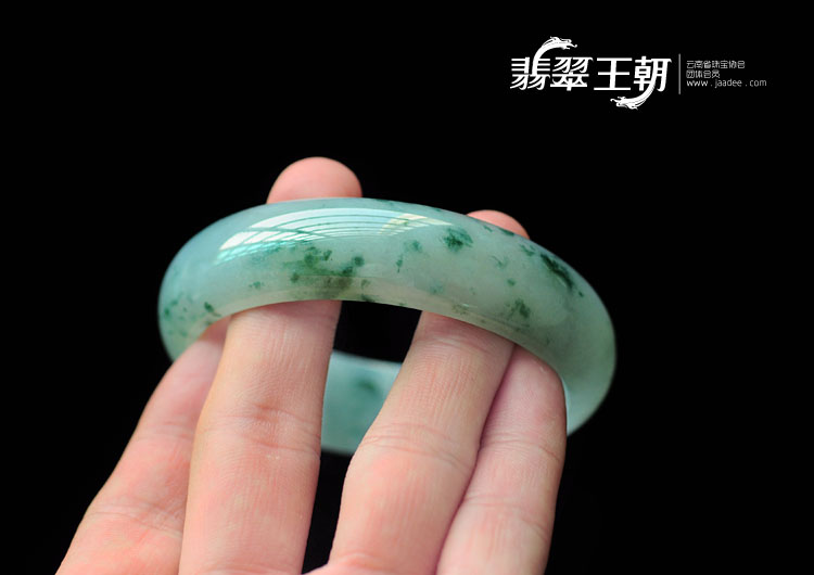 冰种飘花缅甸翡翠手镯(55.7)