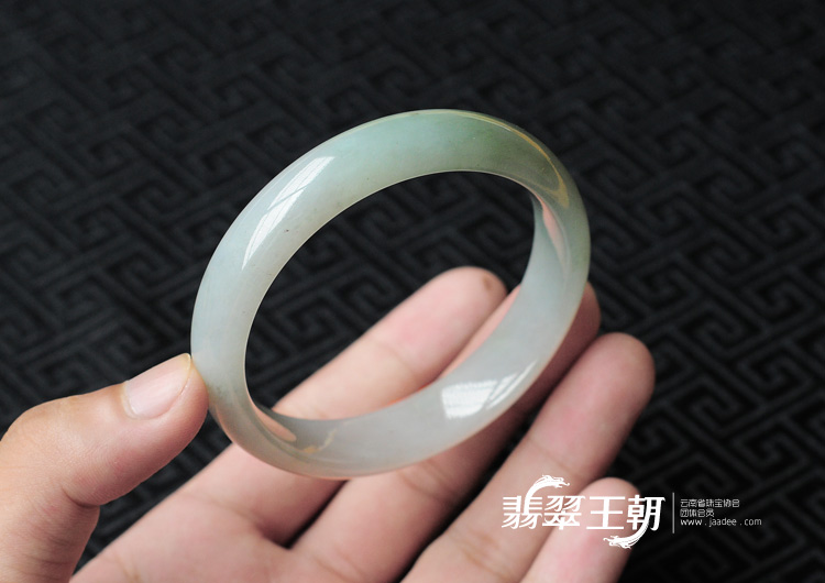糯冰种淡紫罗兰晴水缅甸翡翠手镯(57.9)