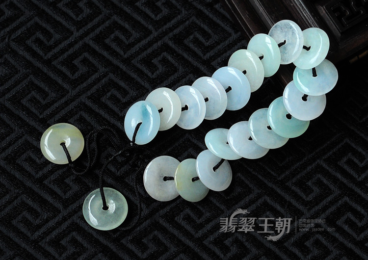 糯冰种白色缅甸翡翠平安扣手链