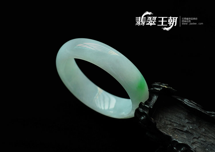 糯冰种飘翠缅甸翡翠手镯(51.8)