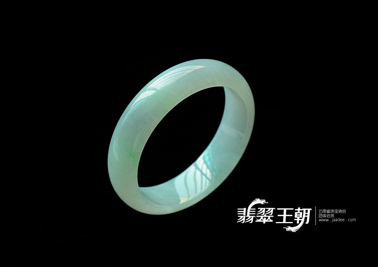 冰种飘翠缅甸翡翠手镯(55.3)