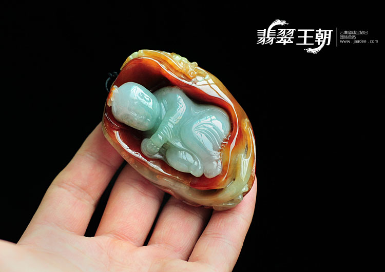 冰种红黄翡缅甸翡翠童子挂件