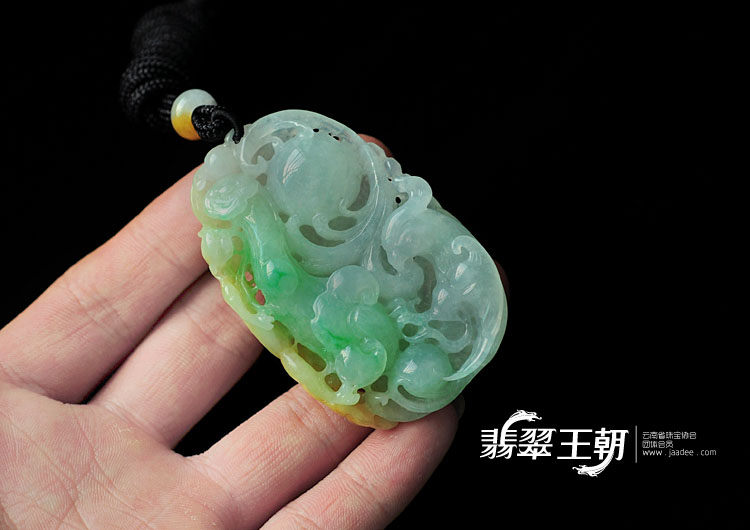 冰种三彩缅甸翡翠丹凤朝阳挂件