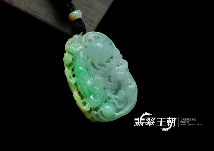 冰种三彩缅甸翡翠丹凤朝阳挂件