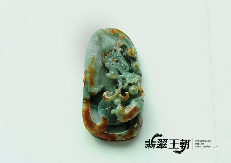 (超值推荐)糯冰种黄翡缅甸翡翠望子成龙挂件