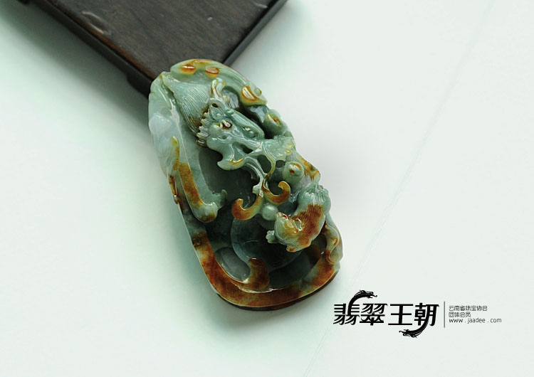 (超值推荐)糯冰种黄翡缅甸翡翠望子成龙挂件